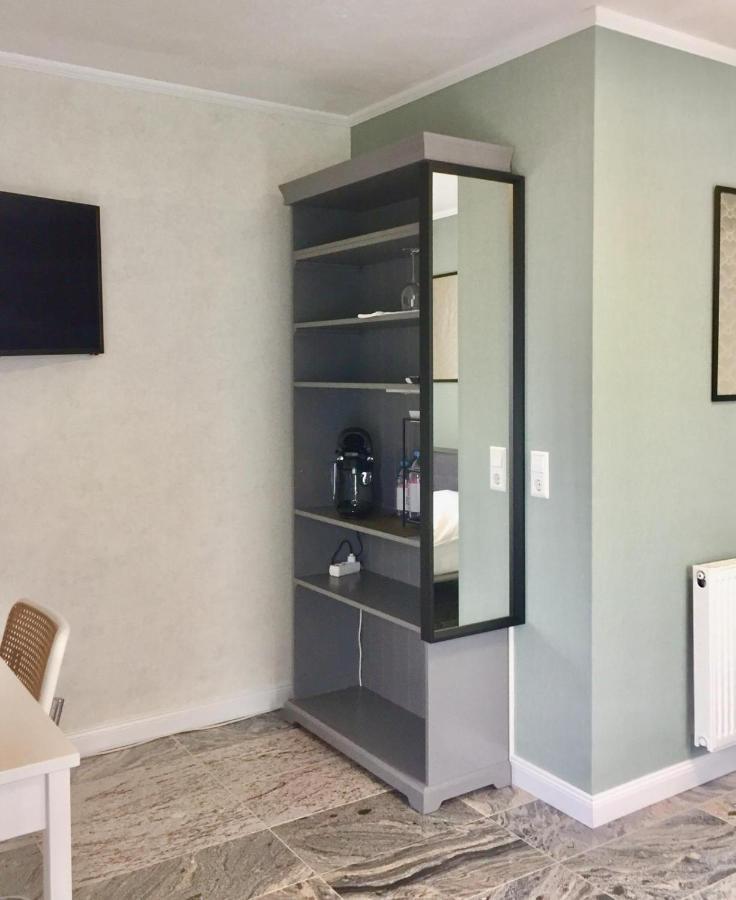 Neues Zimmerapartment Mit Bad Neckarwestheim Eksteriør billede