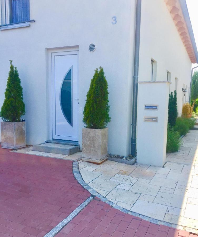 Neues Zimmerapartment Mit Bad Neckarwestheim Eksteriør billede